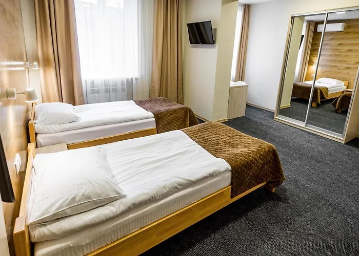 Rooms Hotel